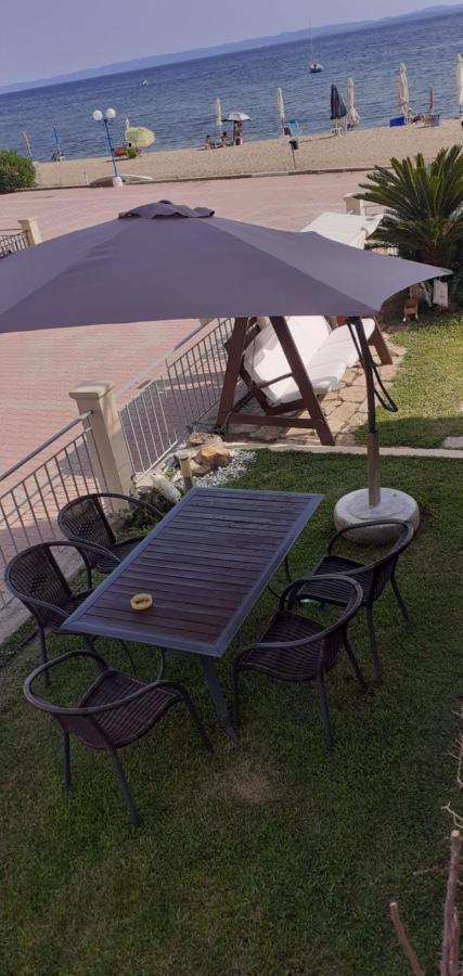 게라크니 Porto Maria Settlement 빌라 외부 사진
